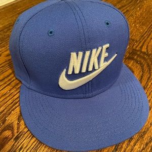Nike Hat 🧢